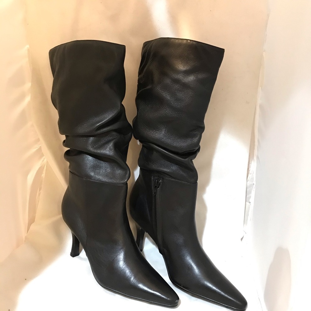 Woman’s boots 👢